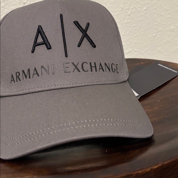 Armani Exchange Charcoal Cap - Picture 2 of 8
